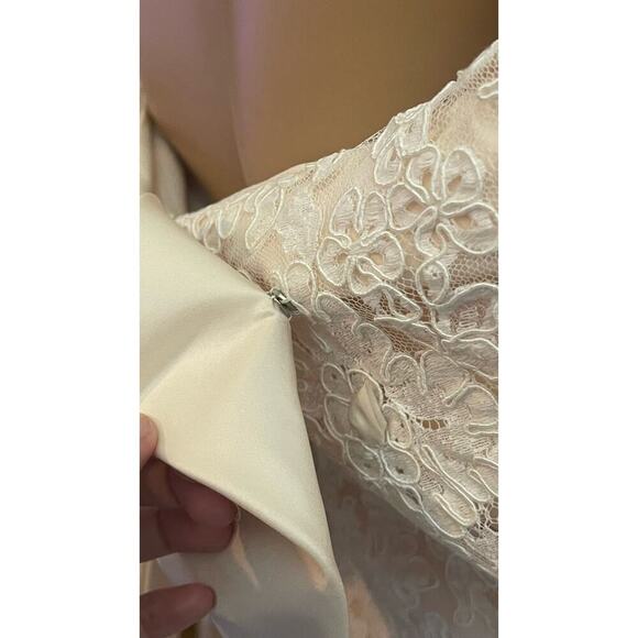 Vintage ILGWU Pink Lace Off-Shoulder Formal Gown - Picture 17 of 17